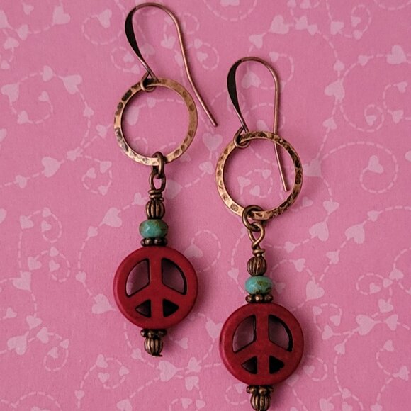 Burgundy RED Howlite Peace Sign Czech Copper Earrings Hammered Circle - Picture 3 of 6